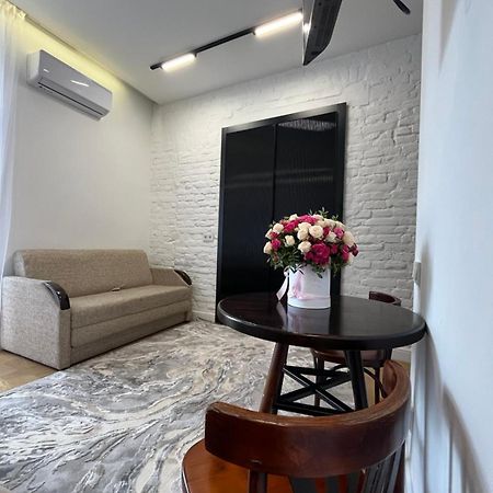 Favorit Apartments 1 Кім Безкоштовна Парковка Центр З Балконом Не Далеко Від Ж Д Вокзалу Звітні Документи إلفيف المظهر الخارجي الصورة